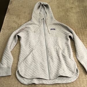 Patagonia Women’s Quilted Zip-up